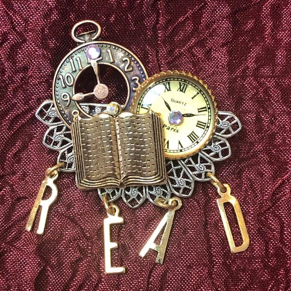2 in 1 Pin/Pendant Teacher Writer Book/clocks hanging Read word - Picture 1 of 3